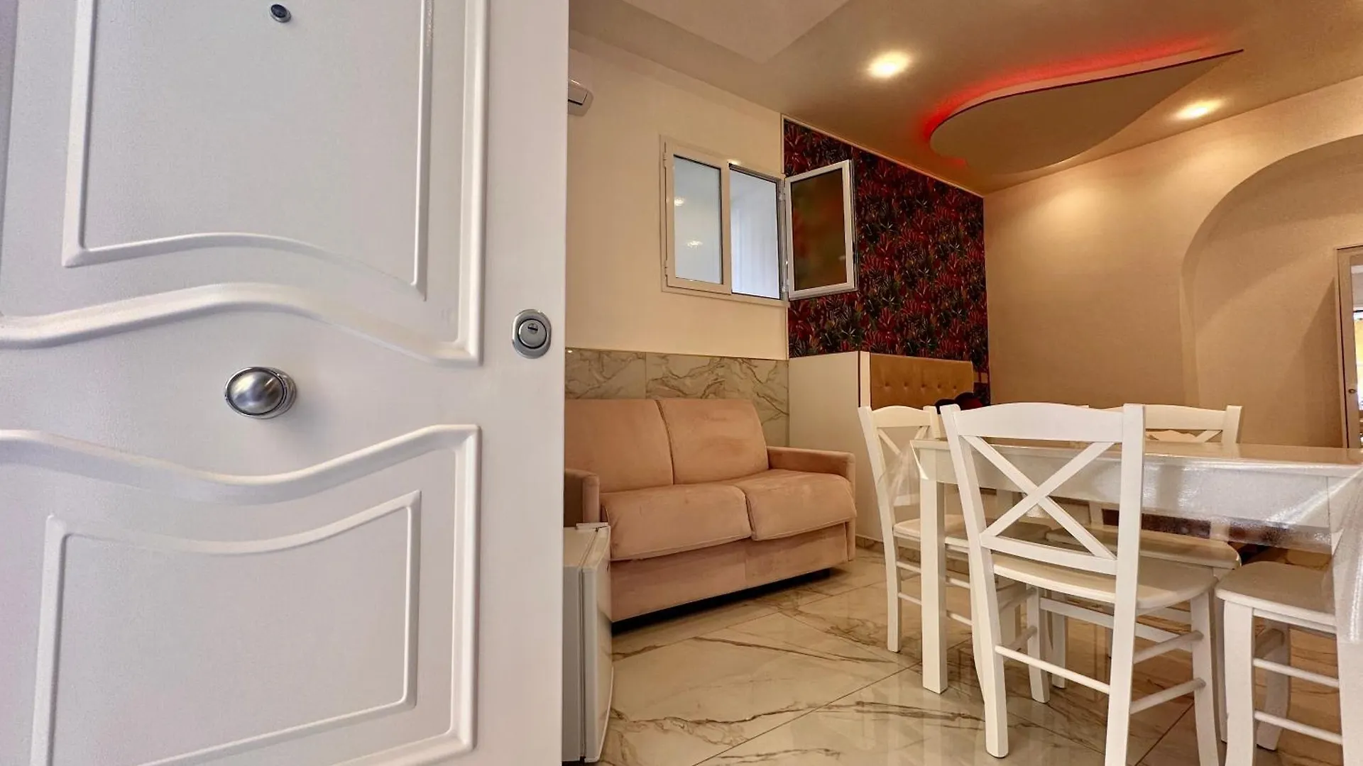 Villa House Santa Fe Napoli 0*,  Italia